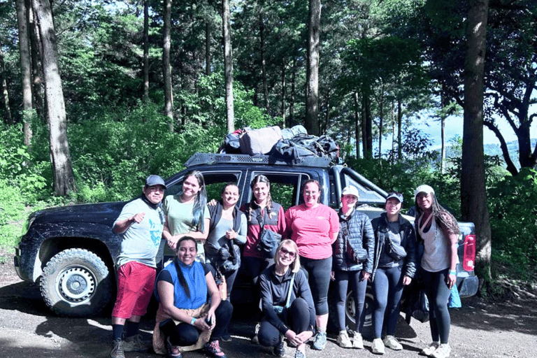 4WD Acatenango Volcano Tour & Fuego / All Inclusive !