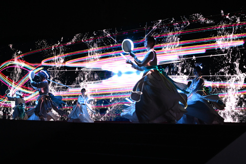 Seúl: excursión de un día al 62.º Festival Cultural de Suwon Hwaseong27 de septiembre | Excursión a la aldea tradicional y a Hwaseong, desde Myeongdong