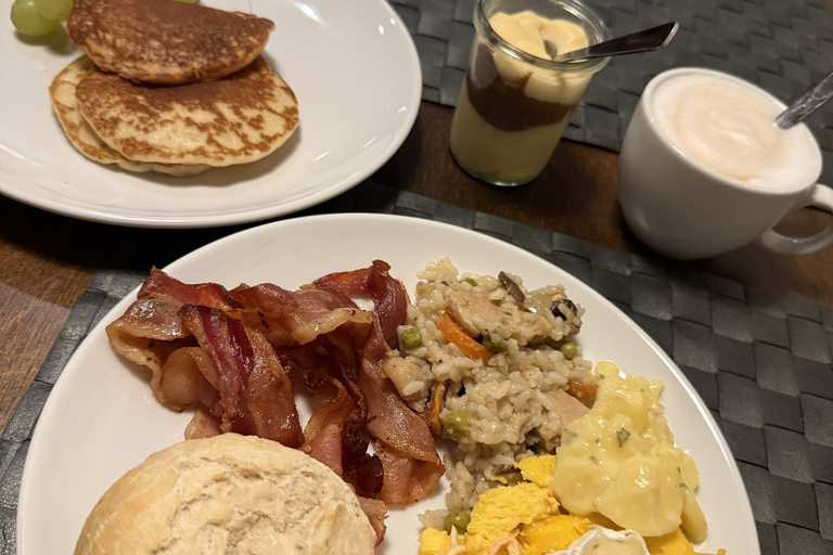 Düsseldorf: Massage, Breakfast, and Spa Access for Two