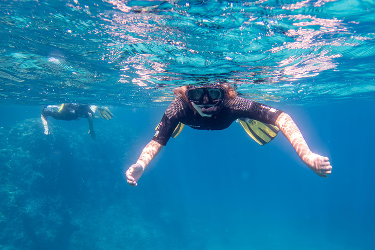 Mallorca: snorkeltour met gids vanaf een boot in een verborgen baai