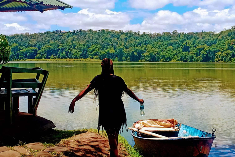 Excursion d&#039;une journée au lac Duluti - marche et canoë - Arusha