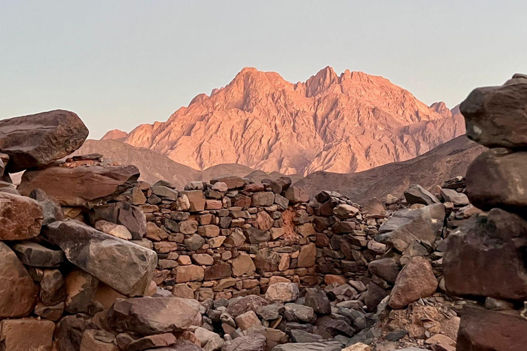 Hurghada Qattar Mountain Adventure: 4WD & Stargazing Hurghada: Gattar Mountain,Off-Road & lunch