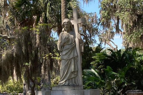 Savannah : visite guidée en voiturette de golf du cimetière de Bonaventure