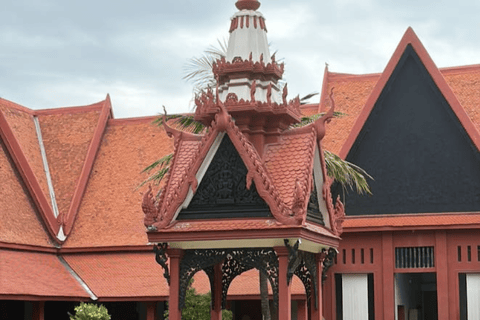 Phnom Penh: Royal Palace, City & Silk Islands -Half/Full Day Half-Day: Royal Palace, Museum, Wat Phnom & Central Market