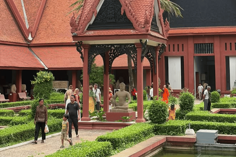 Phnom Penh: Royal Palace, City & Silk Islands -Half/Full Day Half-Day: Royal Palace, Museum, Wat Phnom & Central Market