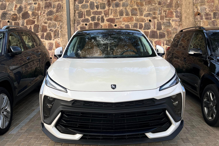 Kigali INTL Airport: Luxury Roundtrip Transfer Service 2024 Luxury Car SUV