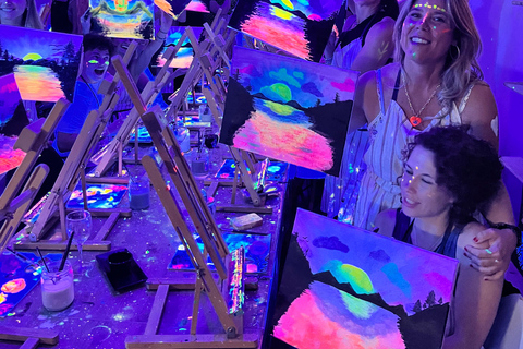 Madrid: Wine Gogh Glow Academy Paint and Sip Classes