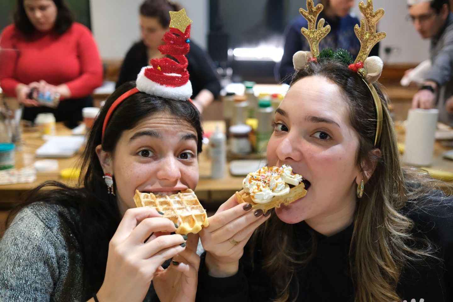 Brussels: Waffle Making Workshop With Beer Tasting