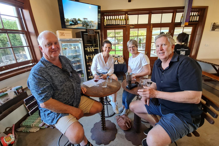 Abholung im Barossa Valley: Sightseeingtour & Weintour. ortskundiger GuideDeine Barossa Valley Weintour