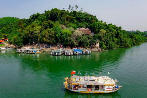 Hue Boat Tour On Perfume River