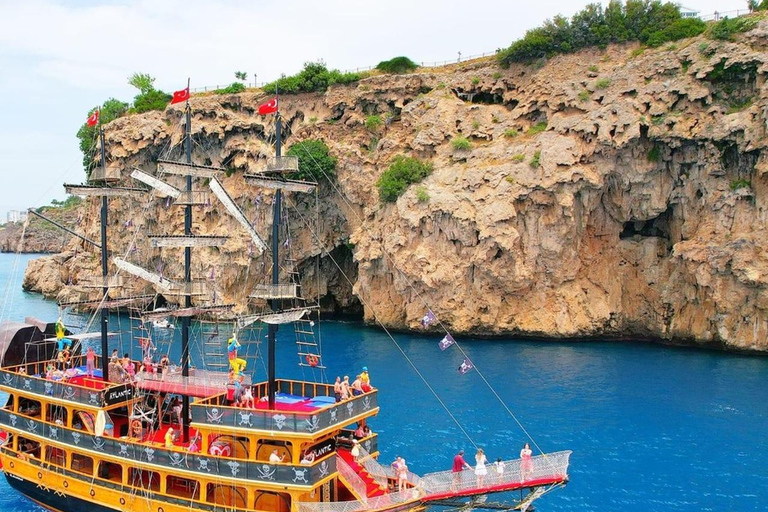 Antalya: Full-Day Lara Pirate Boat Trip with Lunch & Drinks Tour with Hotel Transfer