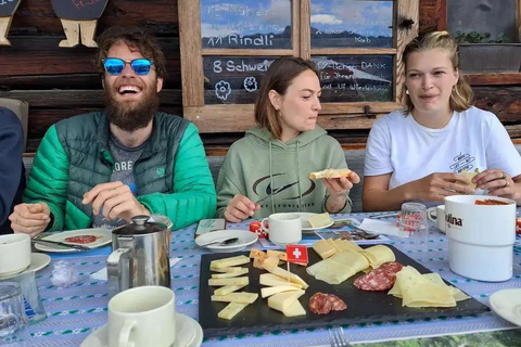Interlaken: Farm Tour with Swiss Breakfast & Cheese Making