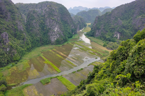 From Hanoi: Ninh Binh, Hoa Lu, Tam Coc and Mua cave Private tour: Hoa Lu, Tam Coc and Mua Cave