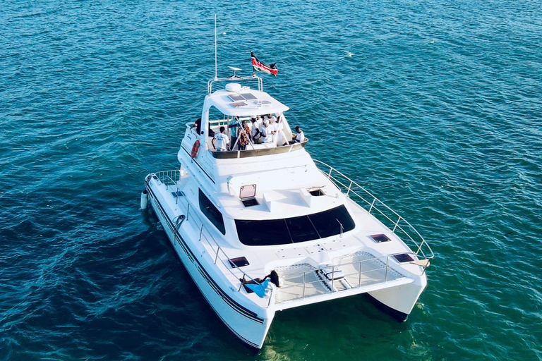 Mombasa: Yacht rides experience