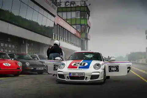 Automotodrom Brno: Experiência de condução em pista de corrida