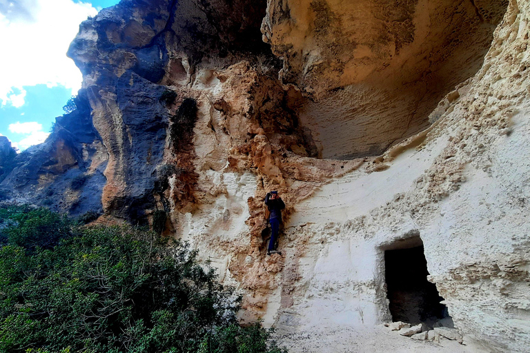 Gozo Unveiled Hiking: A Guided Hike Tour in Gozo- South East