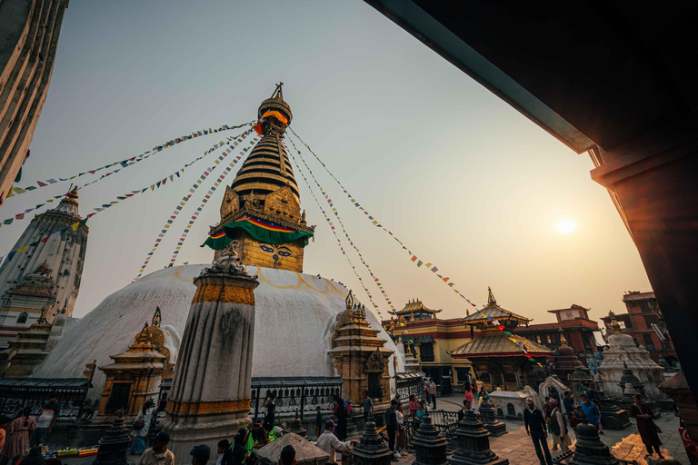Kathmandu: A Folk Musical Sightseeing Experience with Lunch Private