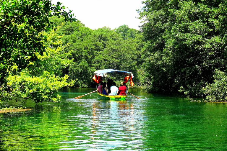 奥赫里德湖：骨湾游船之旅，圣纳乌姆修道院，含烧烤午餐奥赫里德湖游船之旅