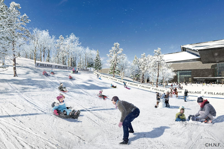 Play with Snow! at HOKKAIDO Snow park & Outlet Shopping Skiing and sledding experience full set plan