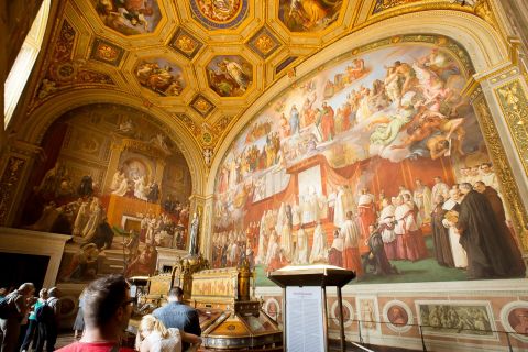 バチカン市国：バチカン美術館とシスティーナ礼拝堂ガイド付きツアー