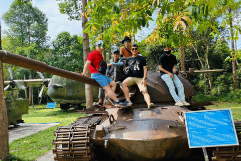 Cu Chi Tunnels Tour med lunch (Pho)-LESS TOURISTY-Max 7pax