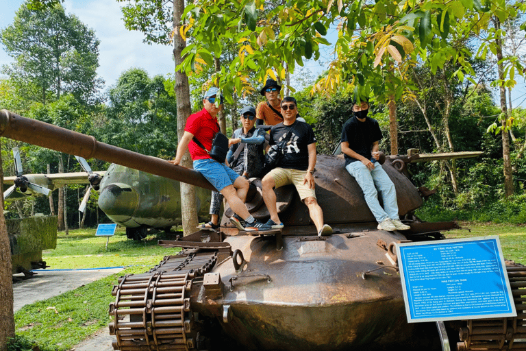 Excursão aos túneis de Cu Chi com ALMOÇO (Pho) - MENOS TURISTAS - Máximo de 7 pessoas