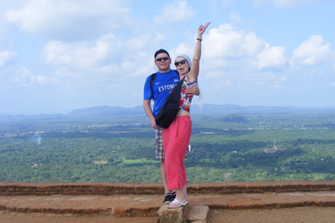 Sri Lanka: 8-Days Tour from the Airport with Private Guide 8 Days Tour with Flat Roof Van