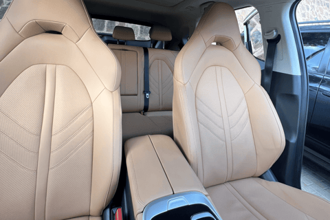 Kigali INTL Airport: Luxury Roundtrip Transfer Service 2024 Luxury Car SUV