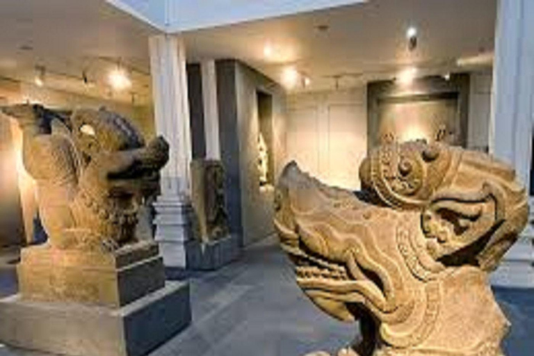 Exploring Cham Museum & Marble Mountain Private Tour