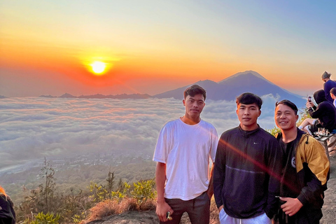 Randonnée privée au Mont Batur avec sources d'eau chaude et transfert à l'hôtel