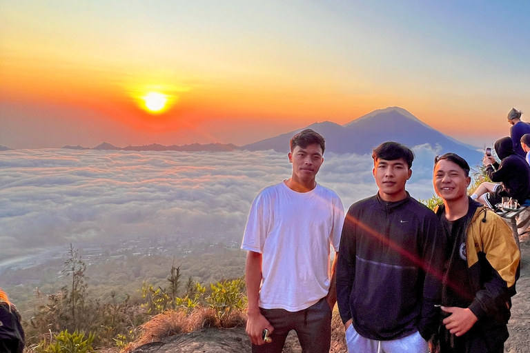 Randonnée privée au Mont Batur avec sources d'eau chaude et transfert à l'hôtel