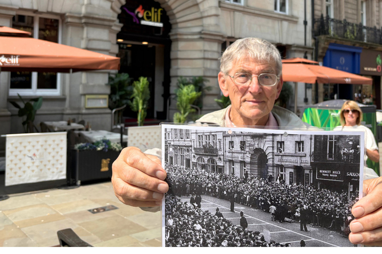 Liverpool Beatles: Fab4 Private Walk Tour | Music at Cavern