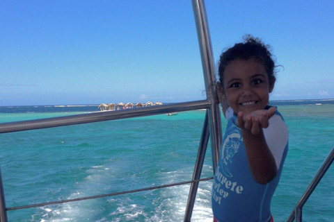Private: Cayo Arena Luxury Catamaran & Snorkeling Adventure