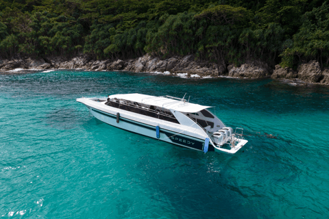 Phuket: Racha- und Koralleninseln-Schnellbootfahrt mit Mittagessen