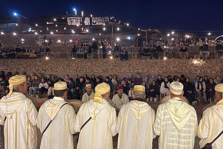Marrakesz: Agafay Desert Dinner Show, przejażdżka na wielbłądzie, 1-godz. Buggy