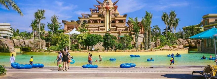 Sanya : excursion au parc aquatique Atlantis et croisière en yacht