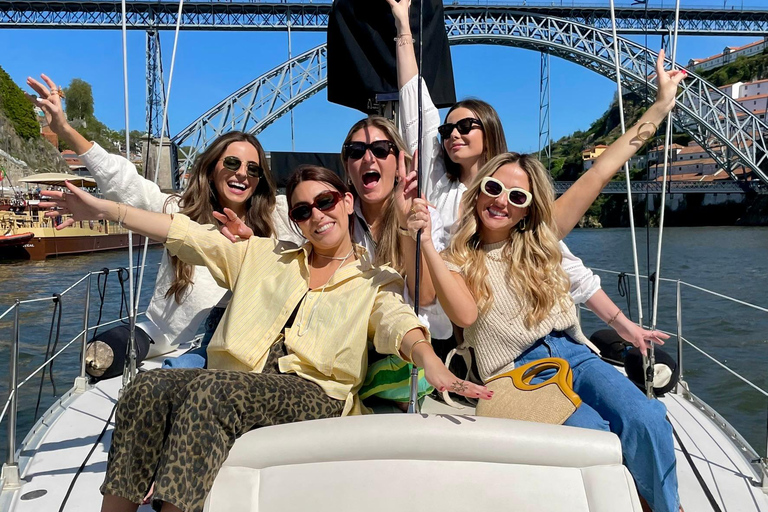 Porto: Charming Sailboat Cruise Sunset