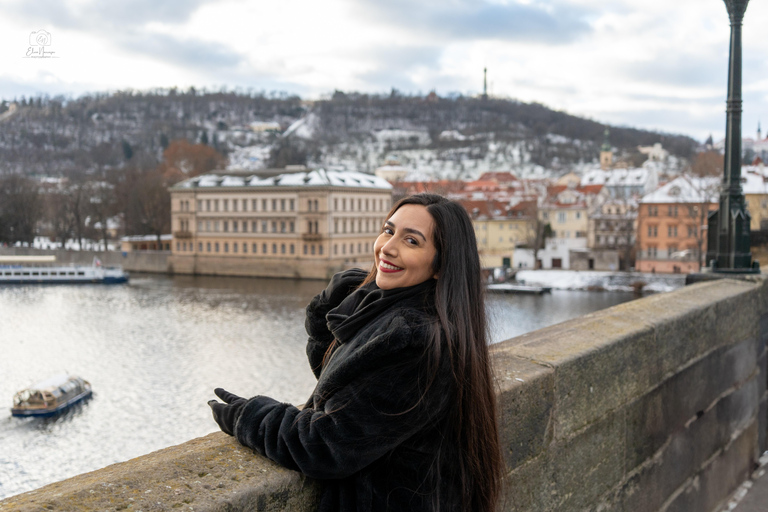 Prague: Private Professional Photoshoot with Edited Photos Prague: Private Photoshoot with Edited Photos