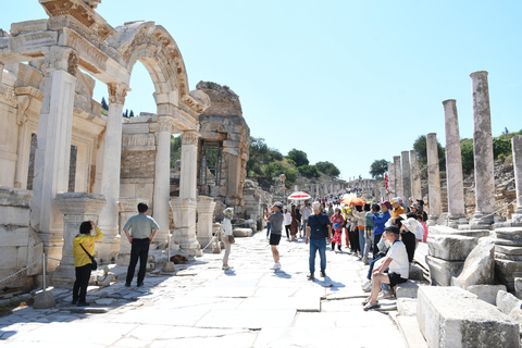 Kusadasi: Ephesus Private Tour with Turkish Bath Experience