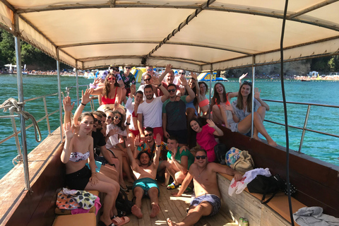 Budva: Mariolo Boat Tours - tour panoramico di 3,5 oreBudva: tour panoramico in barca Mariolo - 3,5 ore