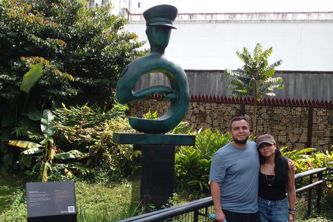 Medellin: Pablo Escobar y City Tour privado. 2 tours en 1 Medellin: pablo escobar y city tour privado. 2 tours en 1