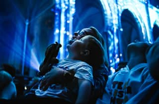 Basilika von Barcelona: Immersive Licht- und Soundshow - LUMINISCENCE