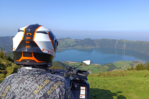 Sete Cidades : Visite d'une demi-journée en quad (ATV)1 personne à 1 quadruple