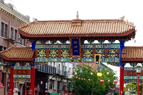 Experience Victoria City Tour