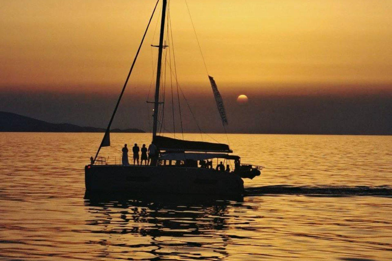 Panormo: Private Sunset Sailing Cruise mit Getränken und Snacks