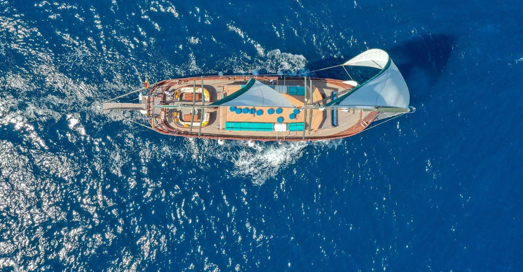 Barcelona: Sunset Sailing Cruise with Live Music photo 7