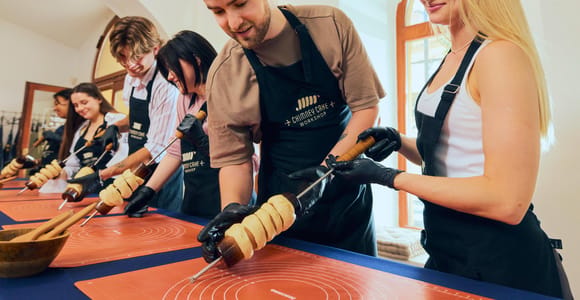 Budapest: Traditional Chimney Cake (kürtőskalács) Workshop