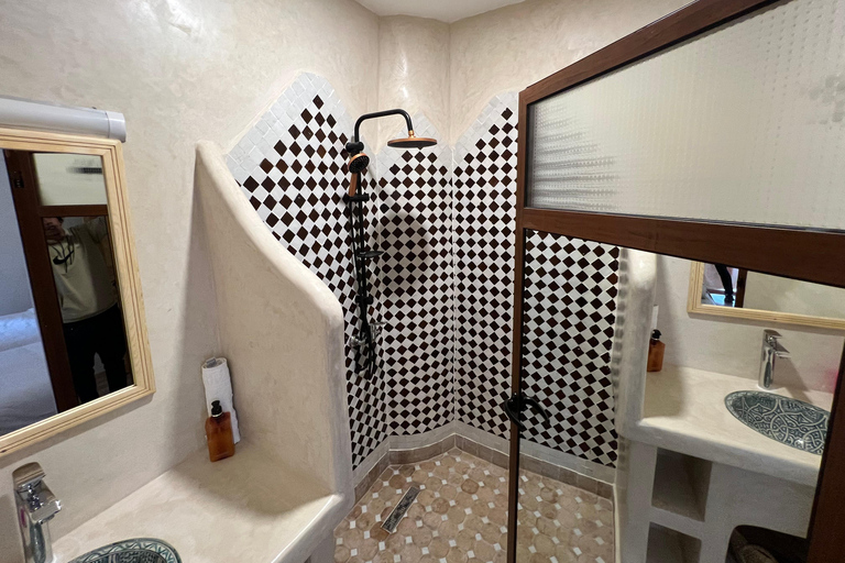 2 Days Trip From Marrakech To Ouarzazate & Dades Valley 2 Days Shared Tour : Marrakech To Ouarzazate & Dades Valley