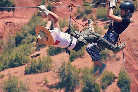 Zipline- och frukostupplevelse i AtlasbergenMarrakech, Atlasbergen Zipline- och frukosttur i Atlasbergen