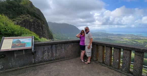 Waikiki – Oahu: Exklusiver privater Autoverleih mit Fahrer – 5 Stunden